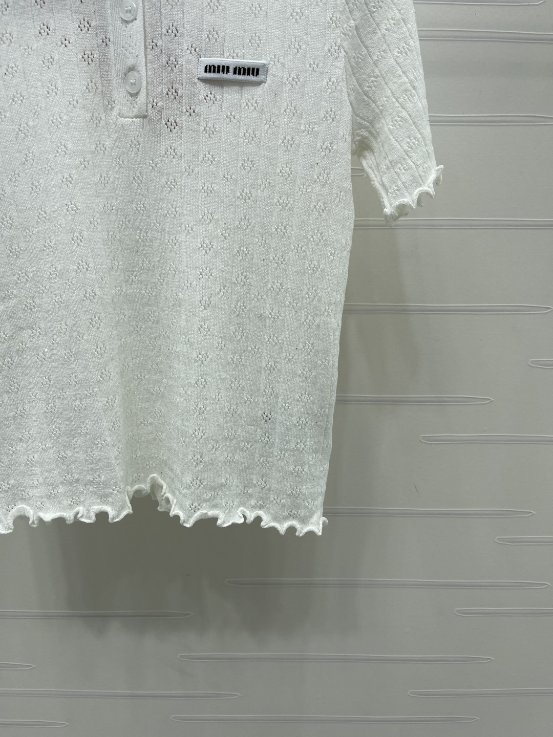 Women's short sleeves